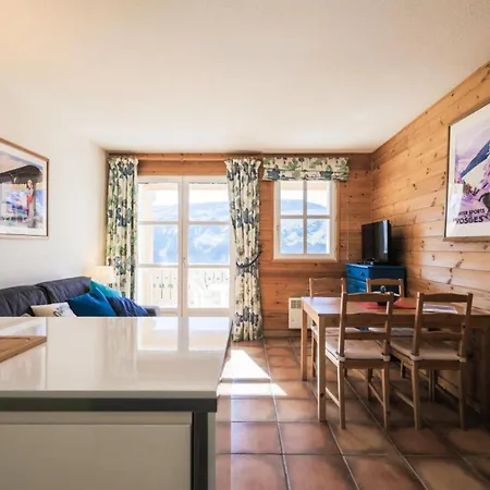 Le Chateau De Crans - Maeva - 4 Personnes - Confort Mae-4250 Apartment