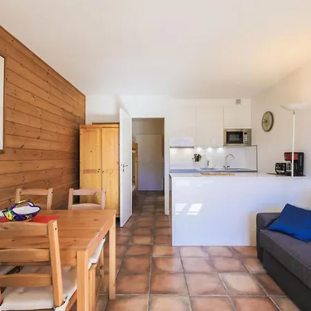 Apartment Le Chateau De Crans - Maeva - 4 Personnes - Confort Mae-4250 Flaine
